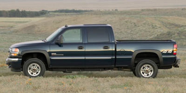 Used 2006 GMC Sierra 2500 SLT w/ Onstar Plus Package AWD/4WD image 1
