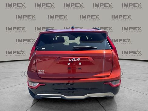 Used 2023 Kia Niro Wind w/ Wind Preserve Package FWD image 4