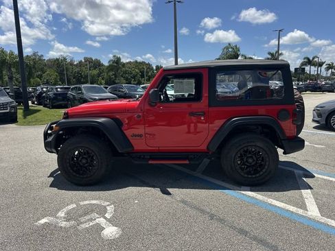 Used 2026 Jeep Wrangler Sport AWD/4WD image 10
