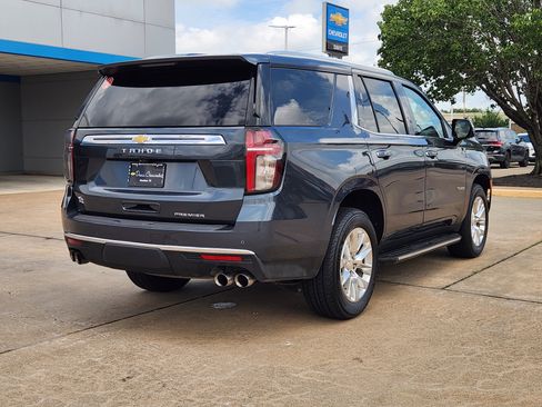 Used 2021 Chevrolet Tahoe Premier w/ Premium Package RWD image 6