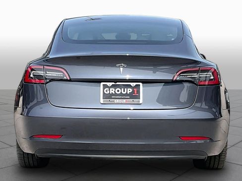 Used 2023 Tesla Model 3 Standard Range RWD image 4