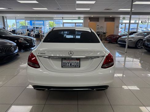 Used 2018 Mercedes-Benz C 300 Sedan image 5
