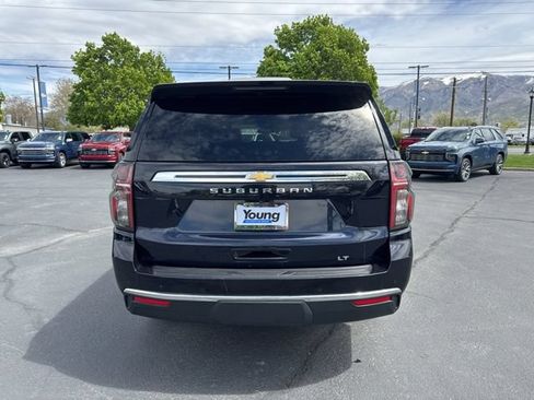 Used 2024 Chevrolet Suburban LT AWD/4WD image 6