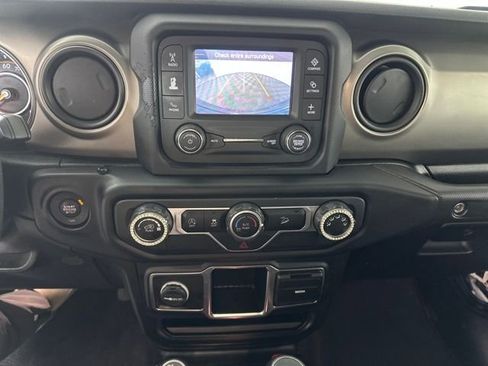 Used 2020 Jeep Wrangler Unlimited Sport AWD/4WD image 22