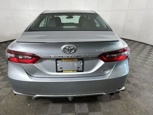Used 2024 Toyota Camry SE FWD image 4