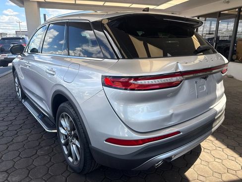 Used 2020 Lincoln Corsair AWD w/ Premium Package image 8