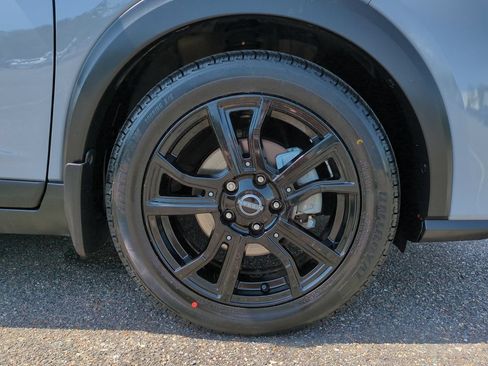 Used 2023 Nissan Kicks SR FWD image 11