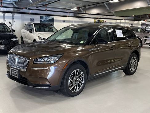Used 2022 Lincoln Corsair AWD w/ Equipment Group 101A image 5