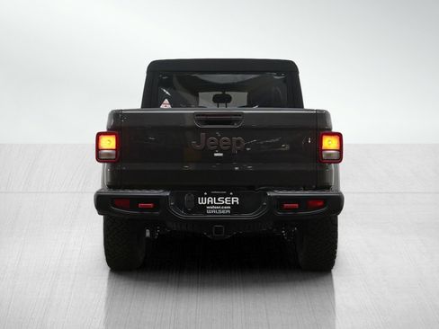 Used 2022 Jeep Gladiator Rubicon w/ Trailer Tow Package AWD/4WD image 5