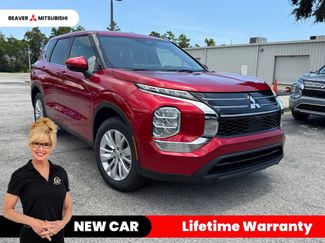 New 2025 Mitsubishi Outlander ES video 1