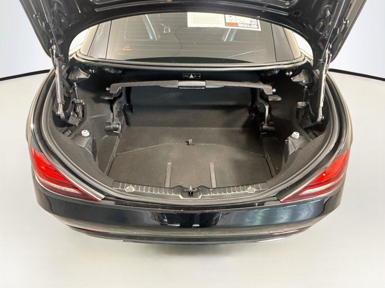Used 2019 Mercedes-Benz SLC 300 image 22