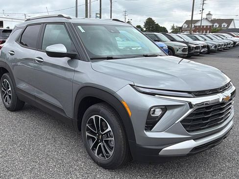 New 2026 Chevrolet TrailBlazer LT w/ Driver Confidence Package FWD image 6