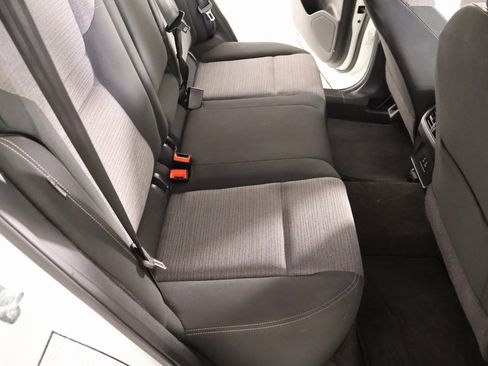 Used 2023 Nissan Rogue SV image 13