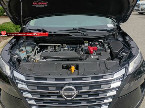 Used 2024 Nissan Rogue S FWD image 23