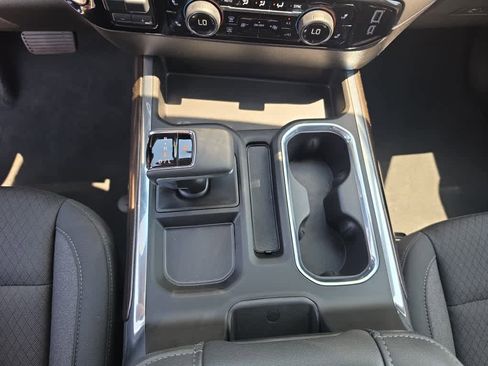 Used 2025 Chevrolet Silverado 1500 LT Trail Boss AWD/4WD image 18