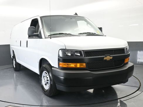 New 2025 Chevrolet Express 2500 w/ Driver Convenience Package image 9