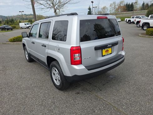Used 2012 Jeep Patriot Sport image 4