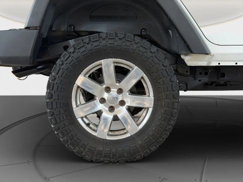 Used 2014 Jeep Wrangler Unlimited Sport w/ Connectivity Group AWD/4WD image 23