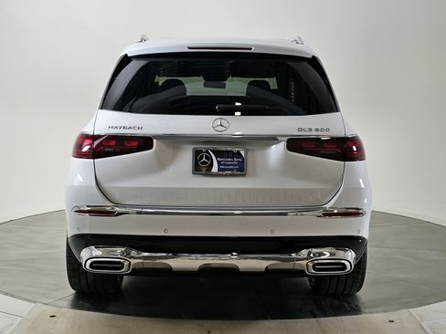 New 2026 Mercedes-Benz Maybach GLS 600 4MATIC image 4