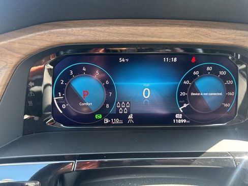 Used 2025 Volkswagen Atlas SE AWD/4WD image 5