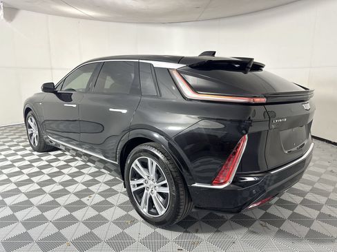 Used 2024 Cadillac Lyriq Tech RWD image 6