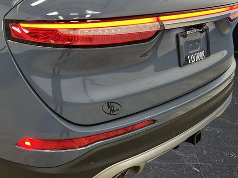 Used 2025 Lincoln Corsair Reserve w/ Towing Package image 33