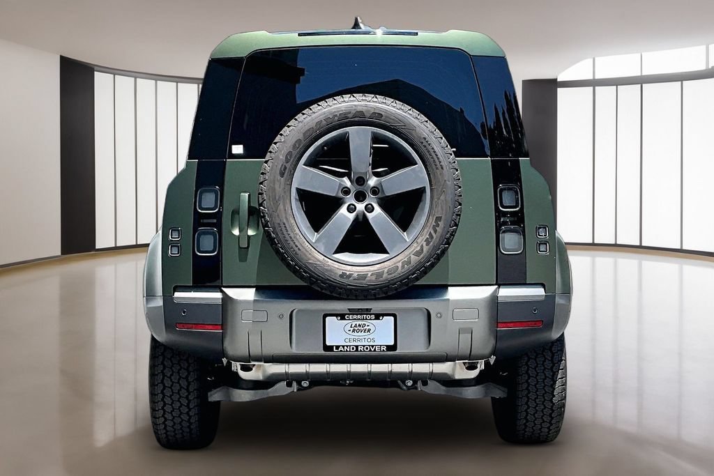 New 2026 Land Rover Defender 110 S AWD/4WD image 4