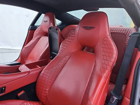 Used 2014 Aston Martin Vanquish Coupe RWD image 15