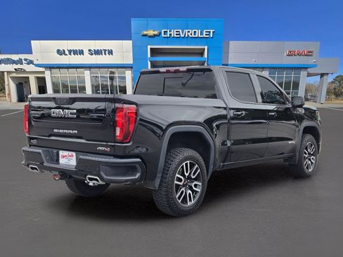 Used 2023 GMC Sierra 1500 AT4 w/ Technology Package AWD/4WD image 7