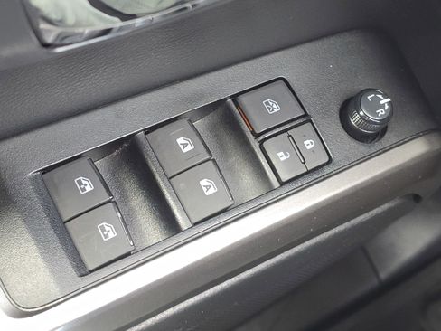 Used 2023 Toyota Tacoma Limited image 14