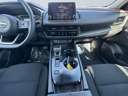 Used 2023 Nissan Rogue S FWD image 11