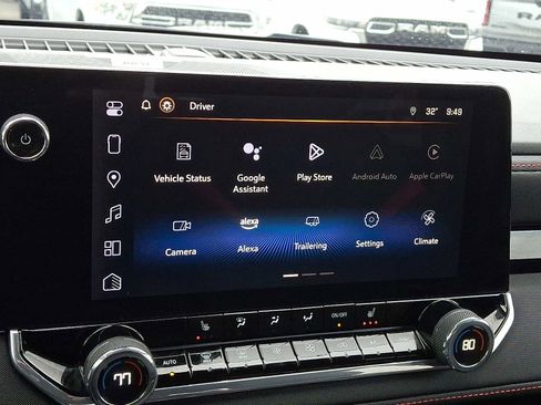 Used 2024 Chevrolet Colorado Z71 w/ Z71 Convenience Package 2 image 26