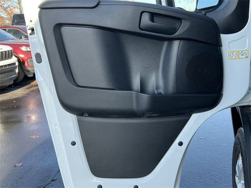 New 2024 RAM ProMaster 3500 w/ Quick Order Package 22G SLT image 13