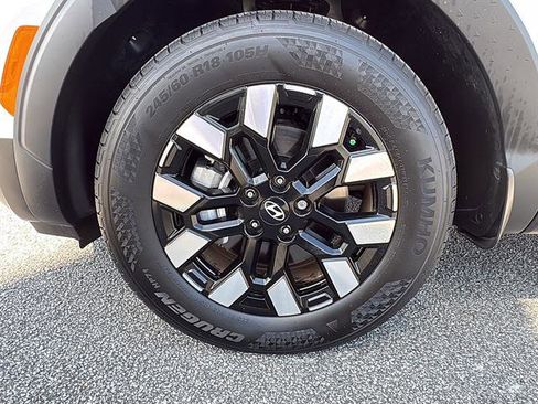 Used 2025 Hyundai Santa Cruz SEL FWD image 9