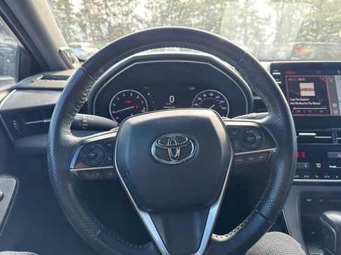 Used 2020 Toyota Avalon Touring image 8