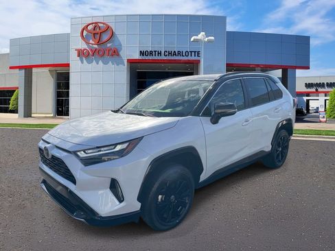 Used 2025 Toyota RAV4 XSE image 4