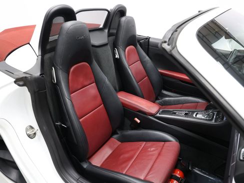 Used 2017 Porsche 718 Boxster S image 51