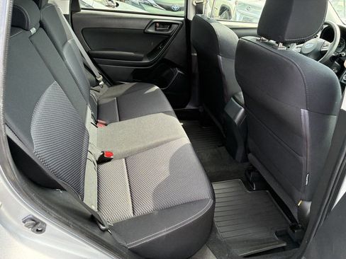 Used 2015 Subaru Forester 2.5i Premium w/ All-Weather Package AWD/4WD image 18
