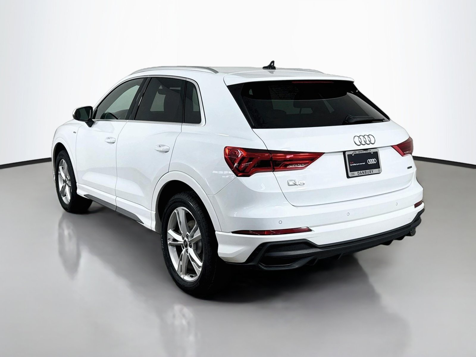 Used 2024 Audi Q3 2.0T Premium Plus AWD/4WD image 3