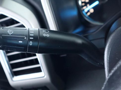 Used 2015 Ford F150 Lariat image 25