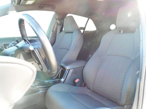Used 2020 Toyota Corolla SE image 18