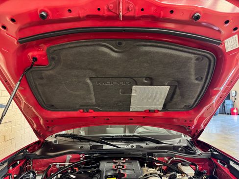 Used 2017 FIAT 124 Spider Abarth image 83