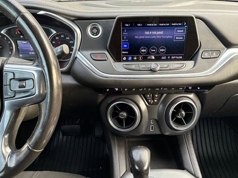 Used 2019 Chevrolet Blazer LT image 18