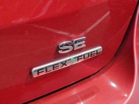 Used 2015 Ford Focus SE w/ Equipment Group 201A FWD image 7