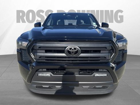 Used 2025 Toyota Tacoma SR5 RWD image 10