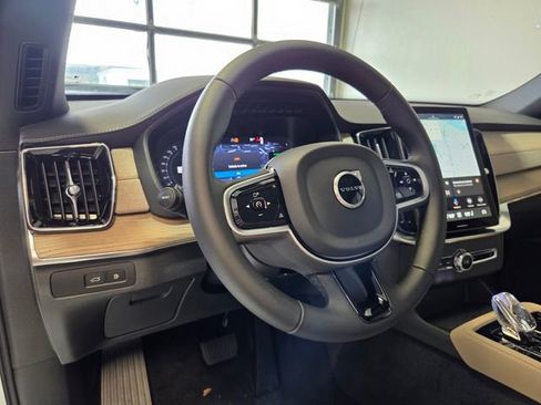 New 2026 Volvo XC90 T8 Plus w/ Protection Package Premier AWD/4WD image 28