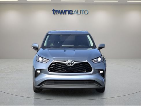Used 2022 Toyota Highlander Limited AWD/4WD image 8