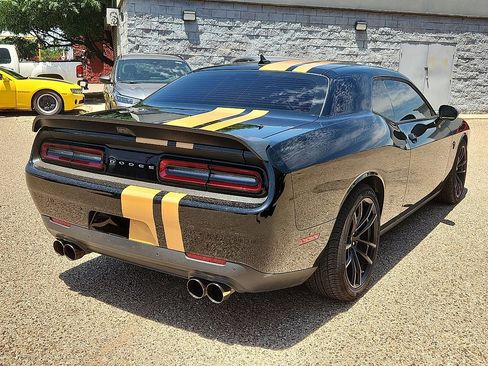 Used 2023 Dodge Challenger SRT Hellcat image 3