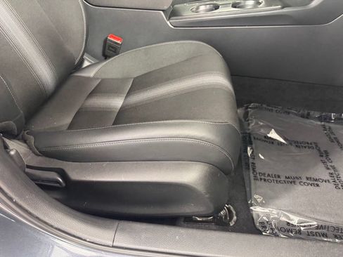 Used 2025 Honda Civic Sport image 31