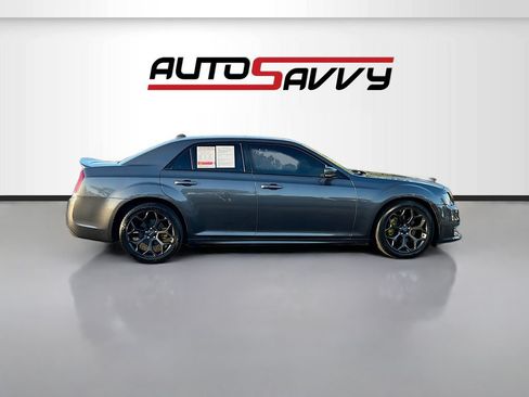Used 2020 Chrysler 300 S w/ 300S Premium Group RWD image 8